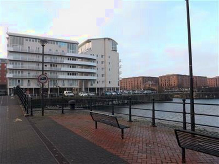 2 Bedroom Flat To Rent In Royal Quay, Kings Dock, L3