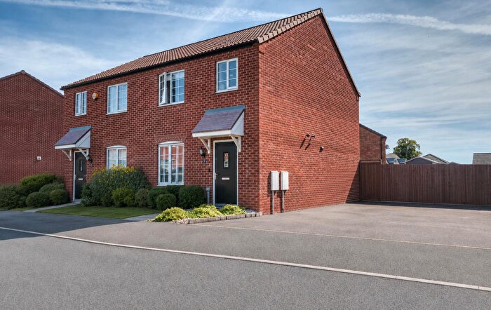 3 Bedroom Semi-Detached House For Sale In Robinson Close, Edwalton, Nottingham, NG12