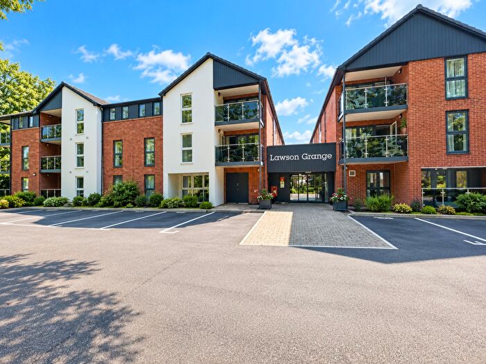 2 Bedroom Apartment For Sale In Holly Road North, Wilmslow, SK9