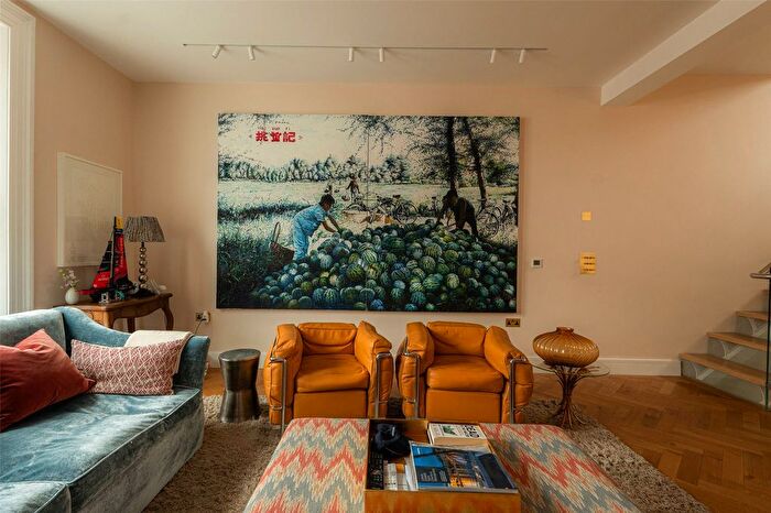 3 Bedroom Flat For Sale In Westbourne Grove, Notting Hill, London, W11