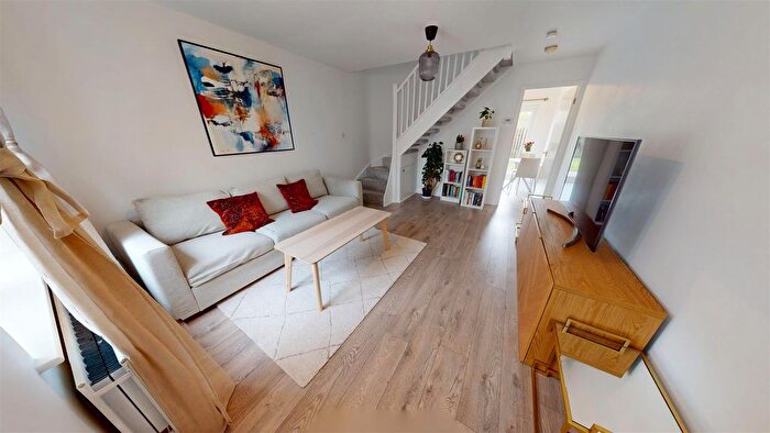 2 Bedroom Semi Detached House For Sale In Calico Close, Salford, M3