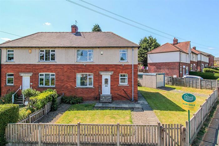 3 Bedroom Semi-Detached House For Sale In Broadway, Wakefield, WF2