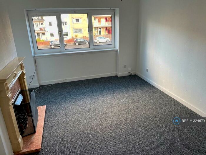 3 Bedroom Flat To Rent In Ashmore Road, Glasgow, G43