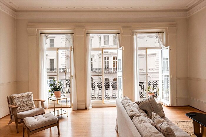 2 Bedroom Flat To Rent In Kensington Park Road, Notting Hill, W11