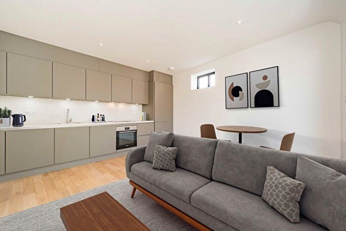1 Bedroom Flat For Sale In Lillium Mews, Wimbledon, SW19