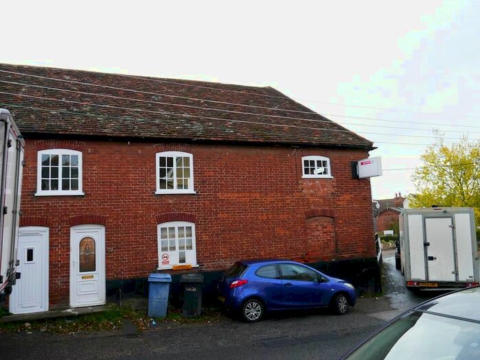 3 Bedroom Flat To Rent In Angel Street, Hadleigh, Ipswich, Suffolk, IP7