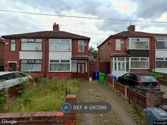 3 Bedroom Semi-Detached House To Rent In Fay Avenue, Manchester M9