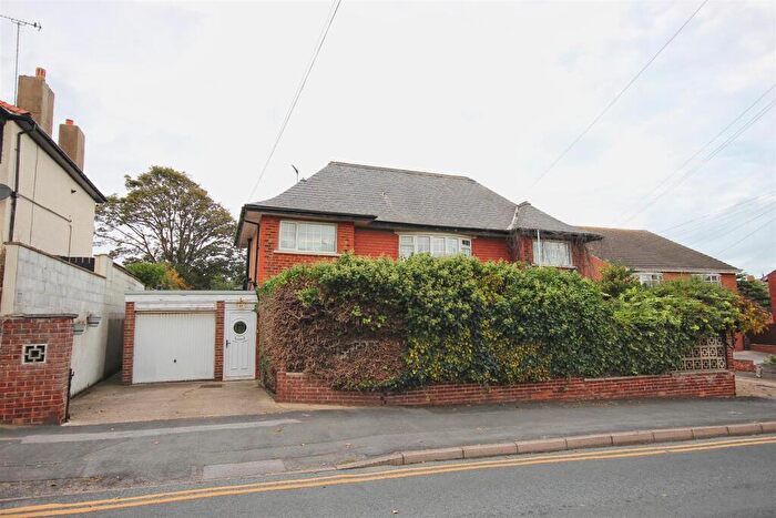 3 Bedroom End Of Terrace House For Sale In New Road, Hornsea, HU18
