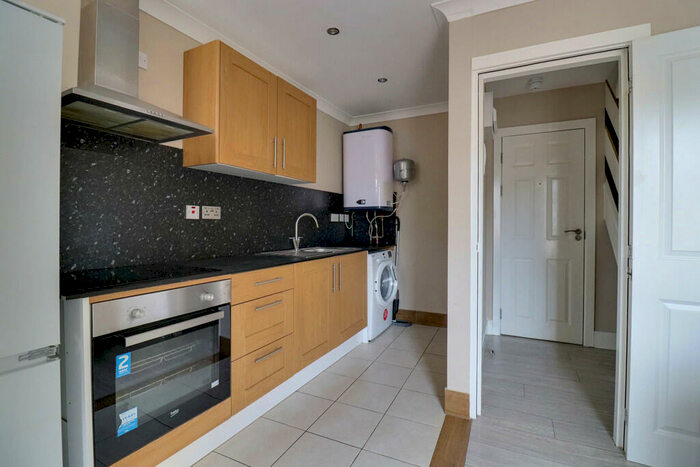 1 Bedroom Apartment To Rent In Daneshill Road, Leicester, LE3