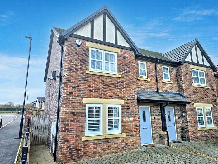 3 Bedroom Semi Detached House For Sale In Greenchapel Way, Sunderland, SR3