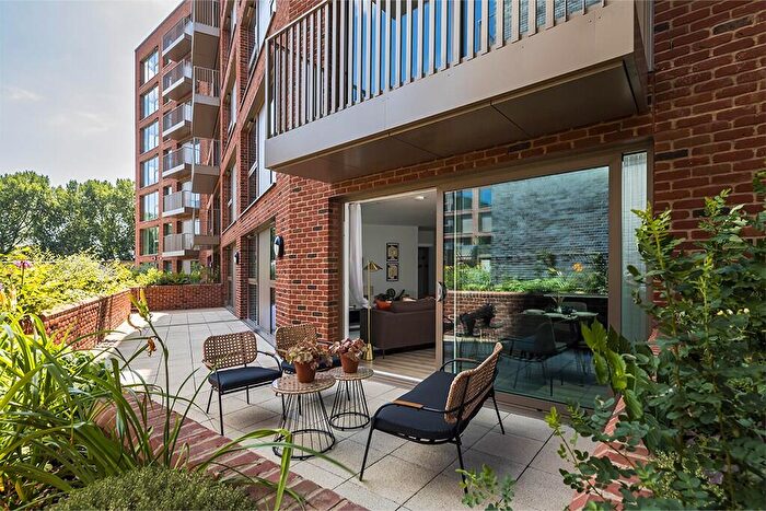 2 Bedroom Apartment To Rent In Neptune Wharf, London, SE8