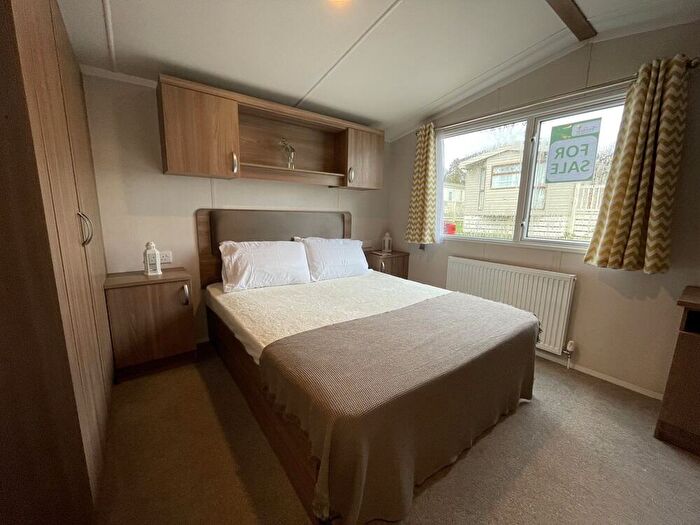 2 Bedroom Caravan For Sale In , SA66