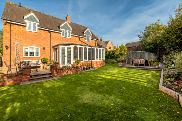 4 Bedroom Detached House For Sale In Gaydon, CV35