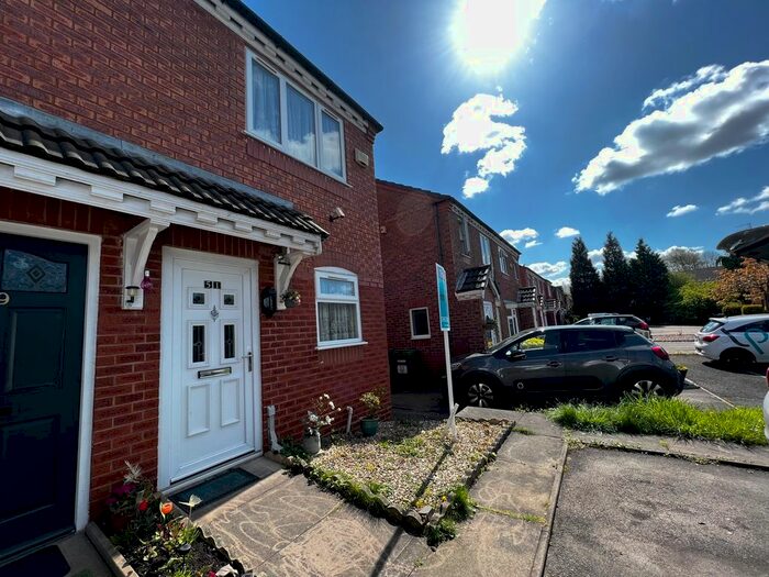 2 Bedroom End Of Terrace House To Rent In Langsett Road, Springfield, Wolverhampton, WV10