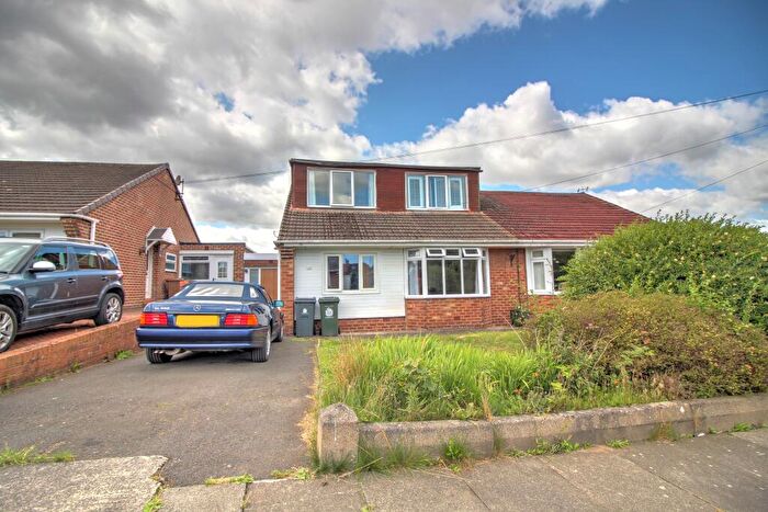 3 Bedroom Semi-Detached Bungalow For Sale In Rayleigh Drive, Newcastle Upon Tyne, NE13