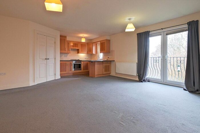2 Bedroom Apartment For Sale In Paddock Top Mews, Colne, Lancashire, BB8