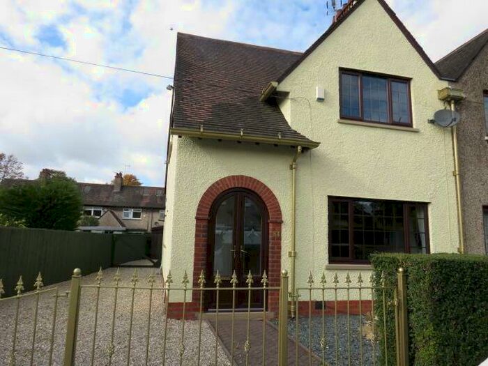 3 Bedroom House To Rent In Lilac Avenue, Garden Village, Hull, HU8