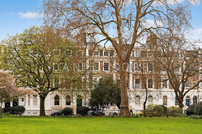 1 Bedroom Flat For Sale In Albert Square, London, SW8