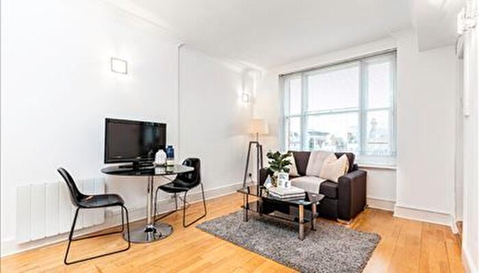 Studio To Rent In Hill Street, Mayfair, W1J