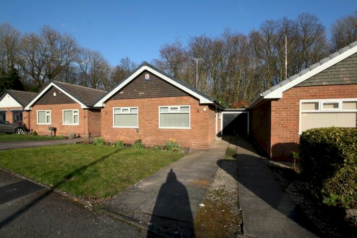 2 Bedroom Bungalow To Rent In Sandersons Close, Manchester, M28