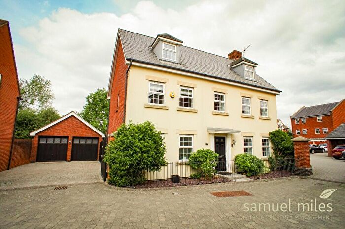 5 Bedroom Detached House For Sale In Birkdale Close, Swindon, Wiltshire, SN25