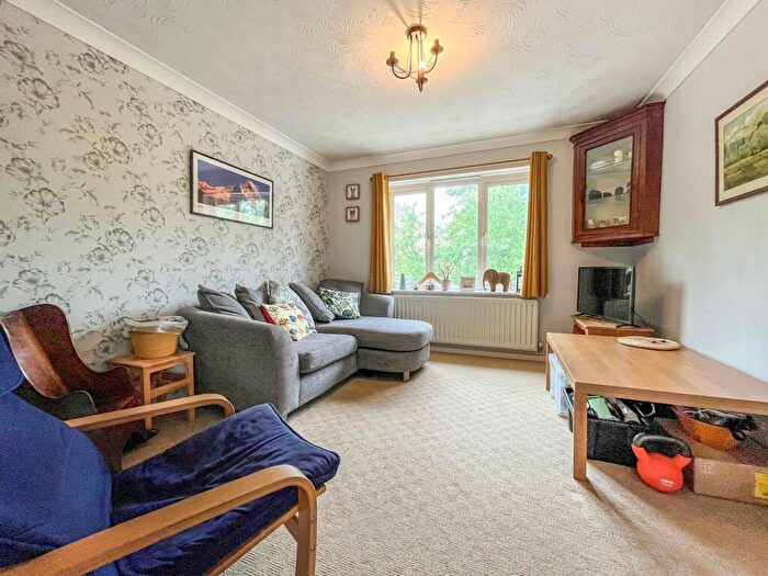 2 Bedroom Maisonette To Rent In Adam Dale, Loughborough, LE11