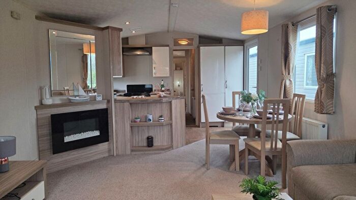 2 Bedroom Park Home For Sale In Dymchurch Road, New Romney, TN28
