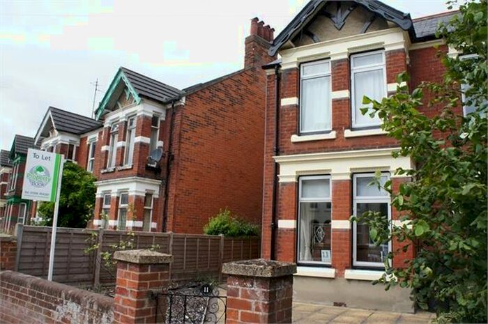 2 Bedroom Flat To Rent In Shrub End Road, Colchester, Essex. CO3