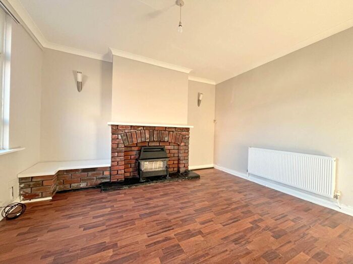 2 Bedroom Terraced House To Rent In Tonge Old Road, Bolton, BL2