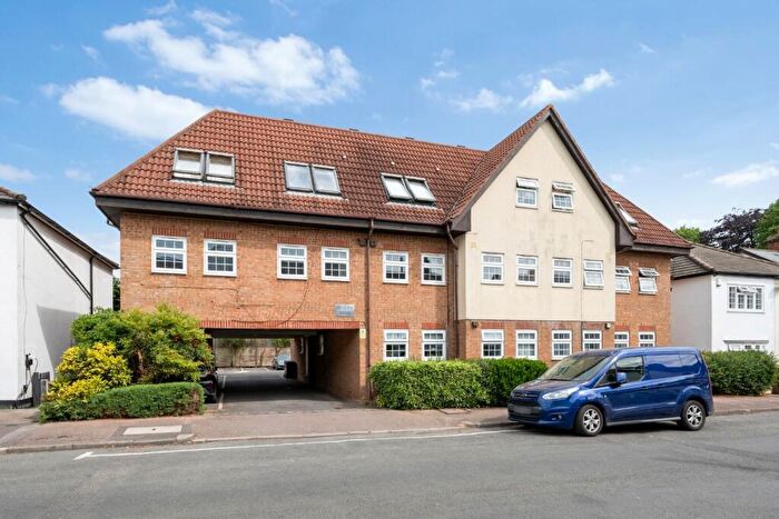 1 Bedroom Flat For Sale In Diceland Road, Banstead, SM7