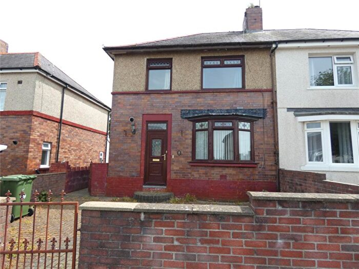 3 Bedroom Semi-Detached House For Sale In Lon Y Glyder, Bangor, Gwynedd, LL57