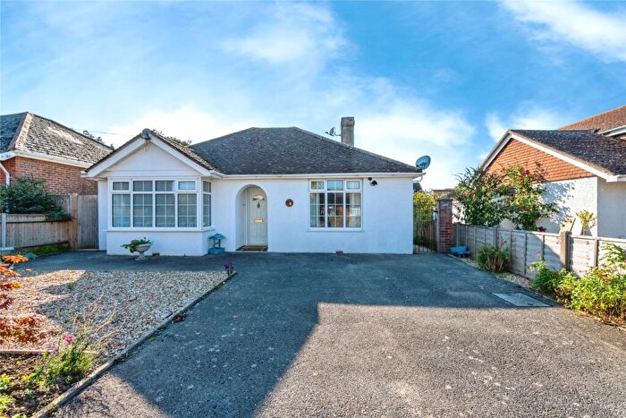 4 Bedroom Bungalow For Sale In St. Leonards Avenue, Hayling Island, Hampshire, PO11