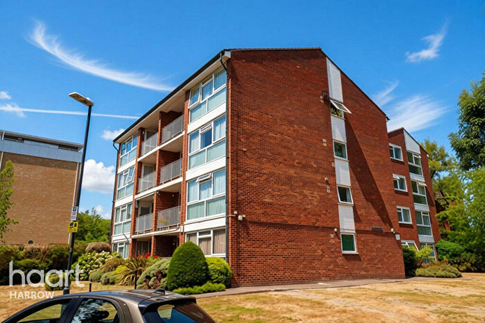 2 Bedroom Apartment For Sale In Aran Drive, Stanmore, HA7