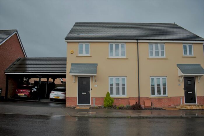 3 Bedroom Semi-Detached House To Rent In Osea Grove, Milton Keynes, MK3