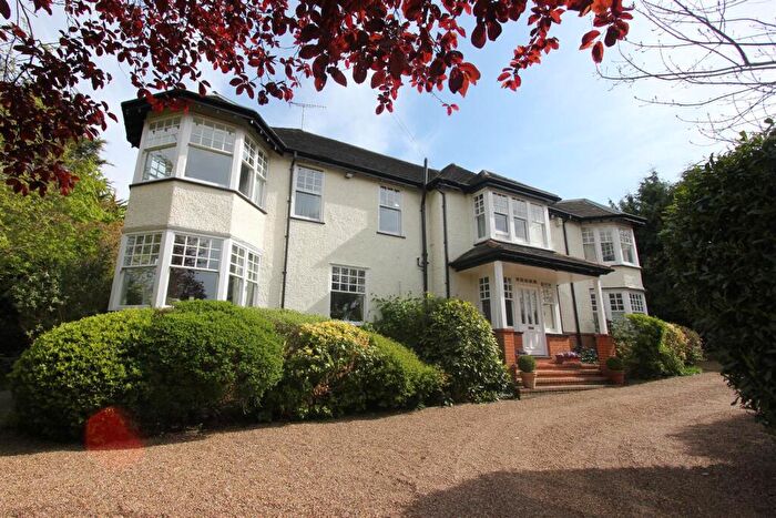 6 Bedroom Detached House For Sale In Greenway, Hutton Mount, Brentwood, CM13