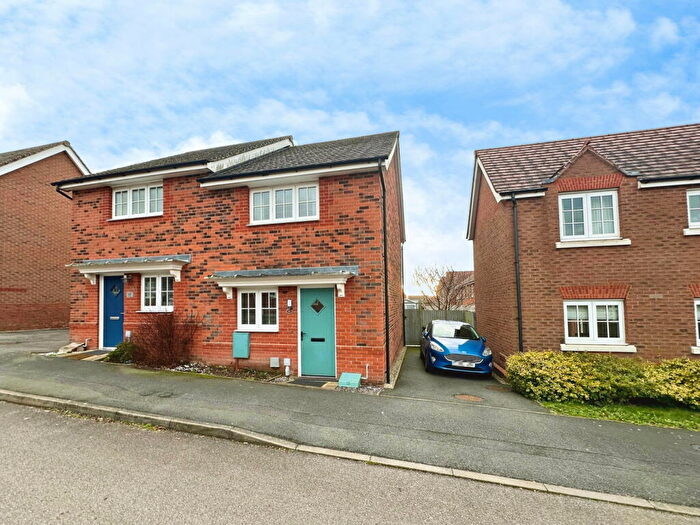 2 Bedroom Semi-Detached House For Sale In Ashford Way, Church Gresley, DE11