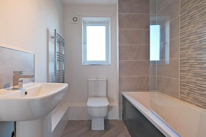 2 Bedroom Apartment To Rent In Straight Mile Court, Burnley, Lancashire, BB11