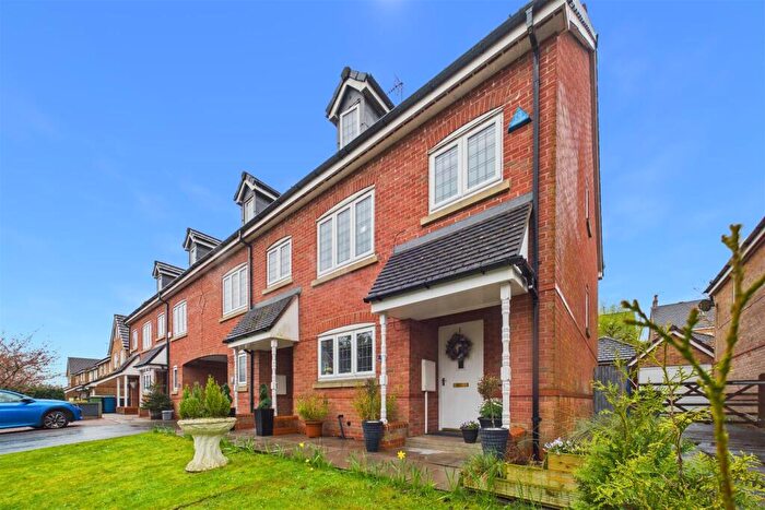 4 Bedroom Town House For Sale In Lister Grove, Stallington, Blythe Bridge, ST11