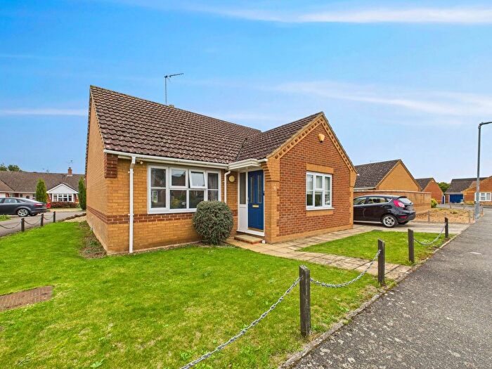 2 Bedroom Detached Bungalow For Sale In Lacey Close, Watlington, King's Lynn, PE33