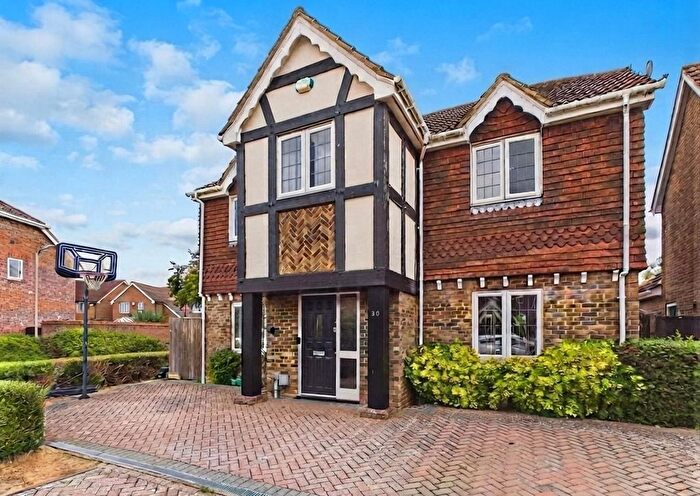 5 Bedroom Detached House For Sale In Haywain Close, Kingsnorth, Ashford, TN23