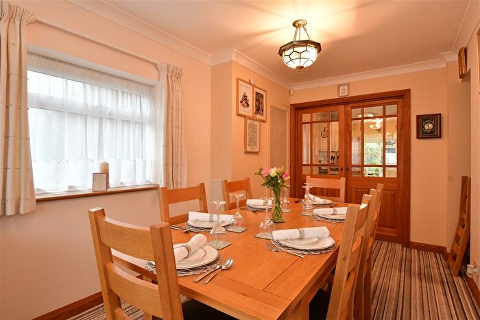 4 Bedroom Semi-Detached House For Sale In Ozonia Avenue, Wickford, Essex, SS12