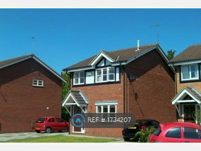 3 Bedroom Detached House To Rent In Wilderswood Close, Manchester, M20