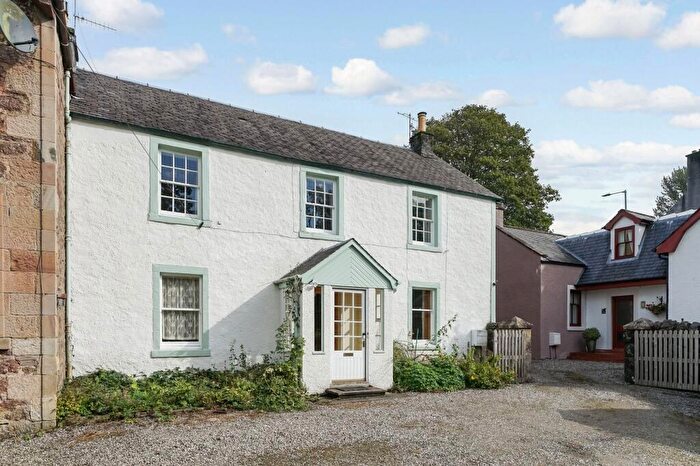 3 Bedroom End Of Terrace House For Sale In Main Street, Callander, FK17