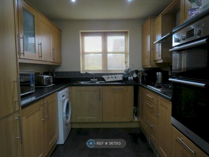 4 Bedroom End Of Terrace House To Rent In Carty Road, Hamilton, Leicester, LE5