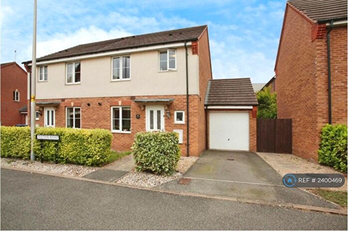 3 Bedroom Semi-Detached House To Rent In Oulton Road, Rugby, CV21