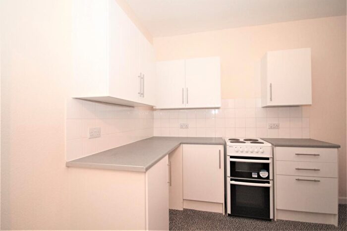 2 Bedroom Flat To Rent In Broadfield Drive, Leyland, Lancashire, PR25