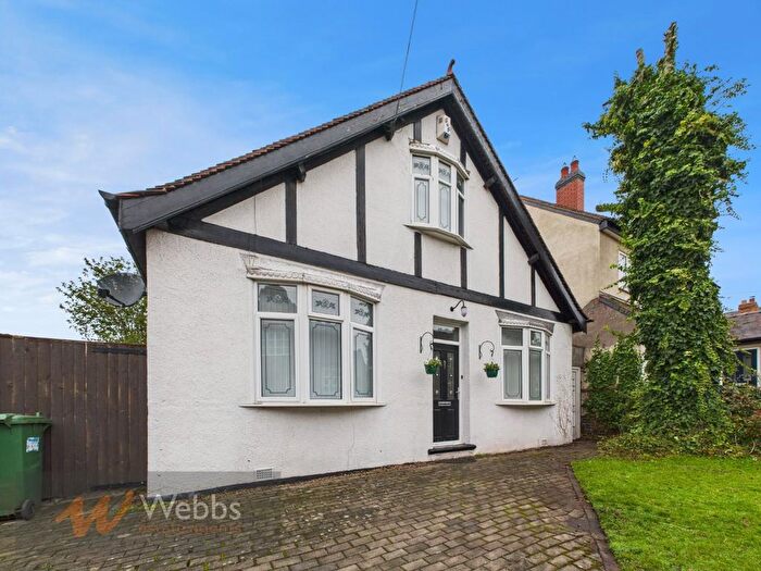 4 Bedroom Detached Bungalow For Sale In Walhouse Street, Cannock, WS11