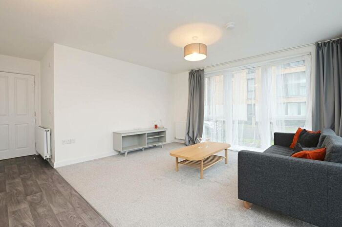 2 Bedroom Flat For Sale In Flat, Cunningham Square, Portobello, Edinburgh, EH15
