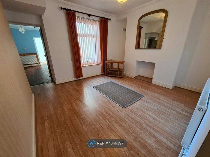 1 Bedroom Flat To Rent In Stanley Street, Llanelli, SA15