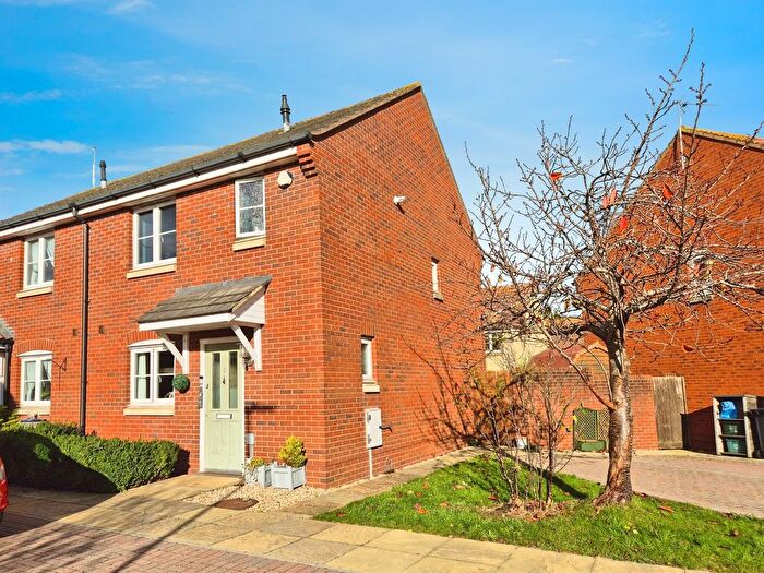 3 Bedroom Semi-detached House For Sale In Holm View, Watchet, TA23